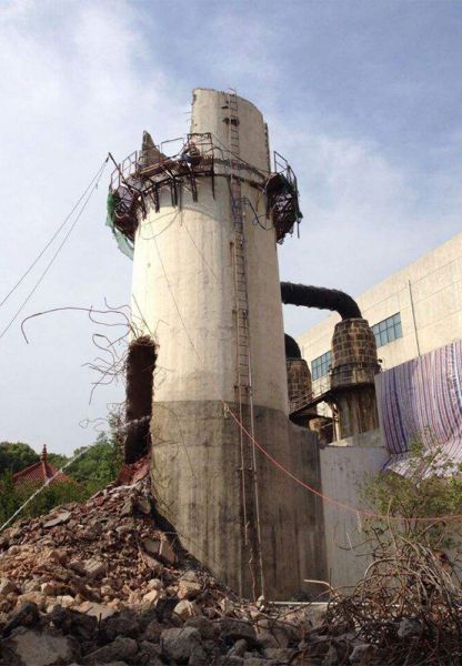 煙囪拆除，水塔拆除