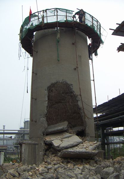 煙囪拆除，水塔拆除